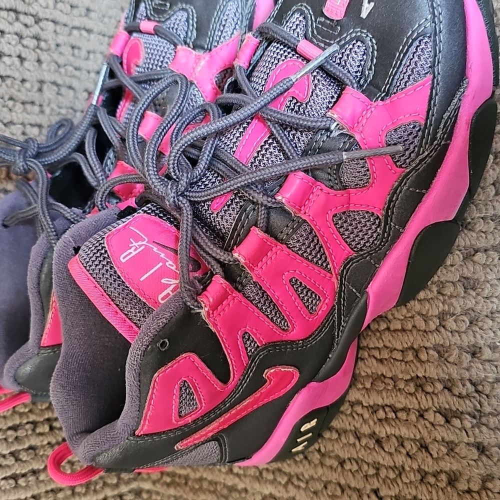Nike High-Top Sneakers in Gray and Hot Pink Vintage Slant